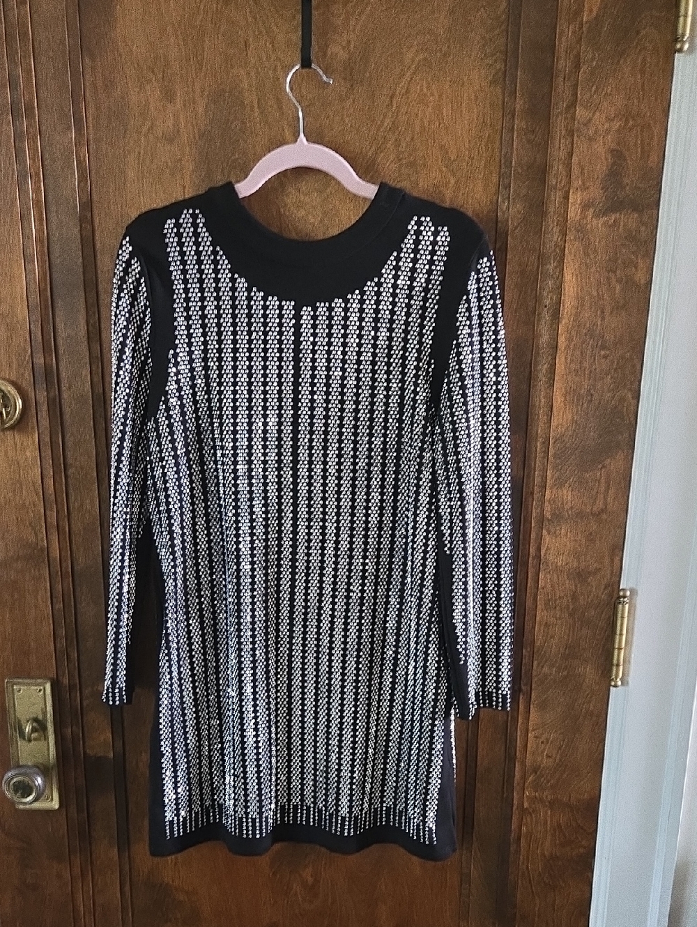 Black and White Long Sleeve Knit Dress
